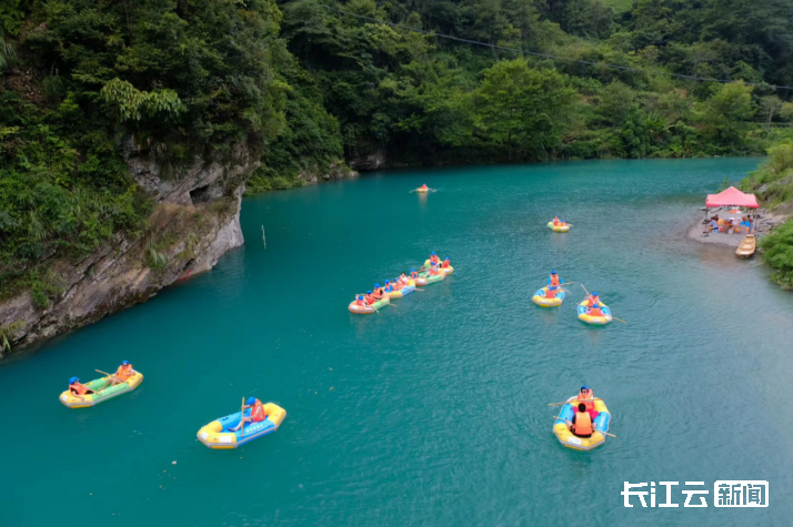 湖北咸豐正式接棒全國“村BA”中部賽區賽事，融合休閑觀光打造鄉村體育盛會